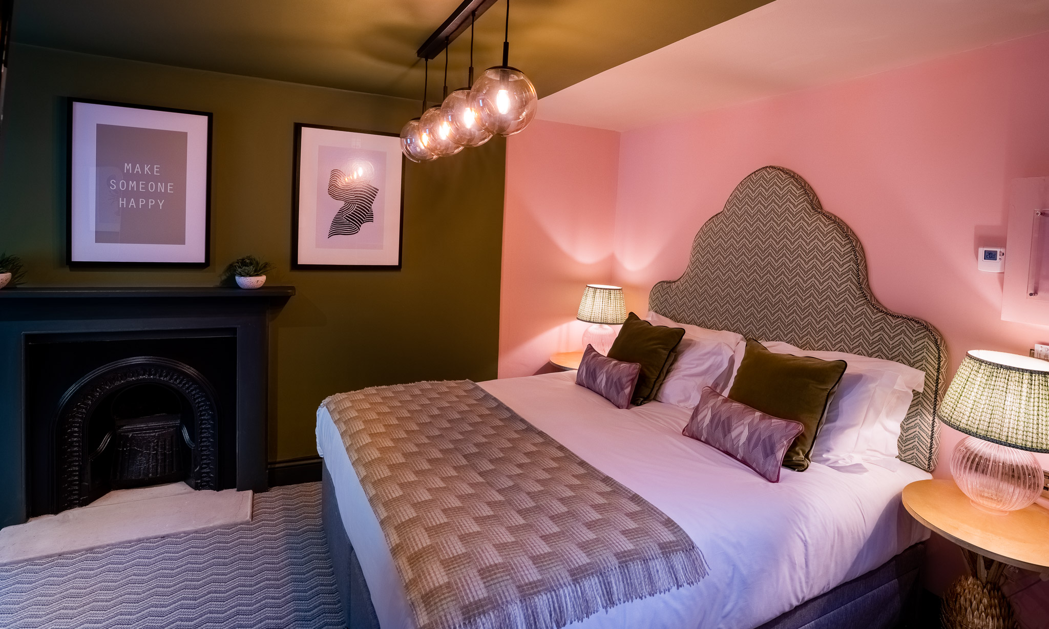 Unravel in one of our eleven beautifully distinctive rooms. Click to find out more about the best of the best hotels in Cirencester.