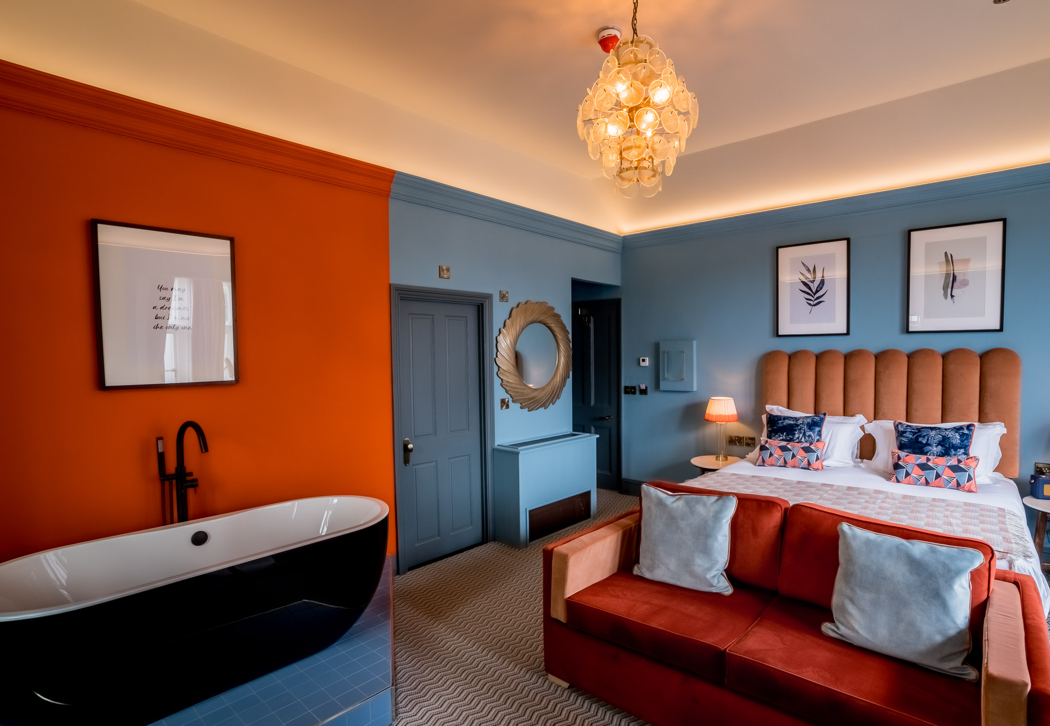 Unravel in one of our eleven beautifully distinctive rooms. Click to find out more about the best of the best hotels in Cirencester.